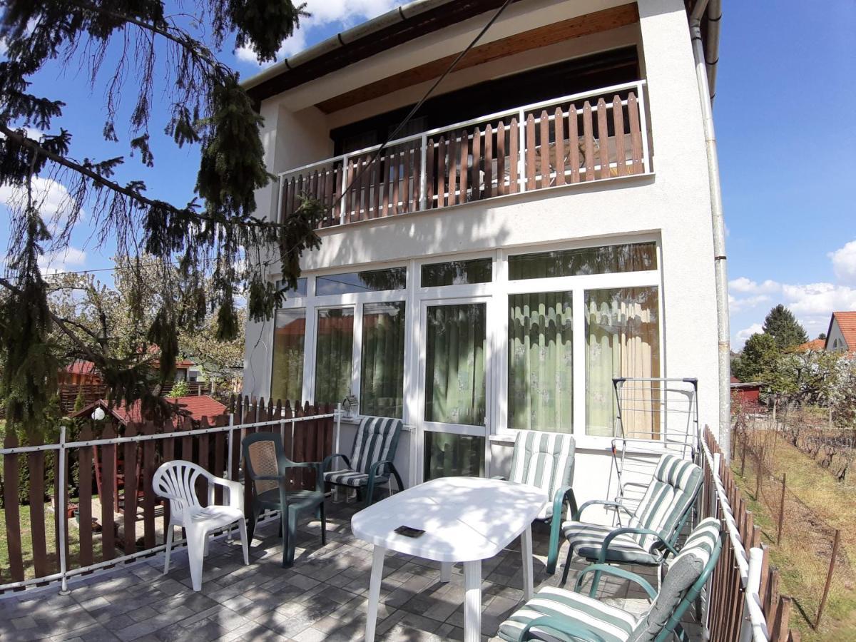 Renata Apartman Nyiregyhaza Exterior photo