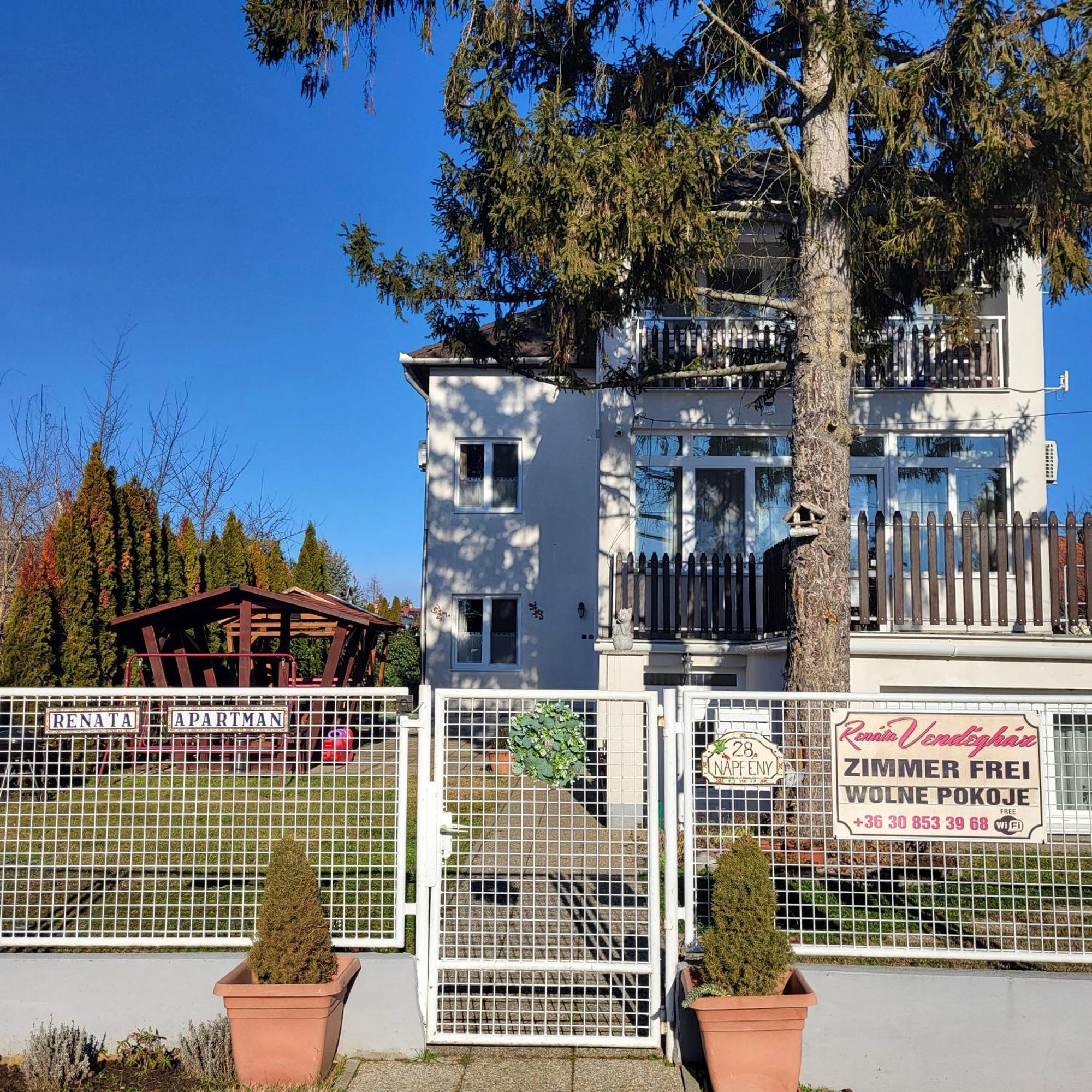 Renata Apartman Nyiregyhaza Exterior photo