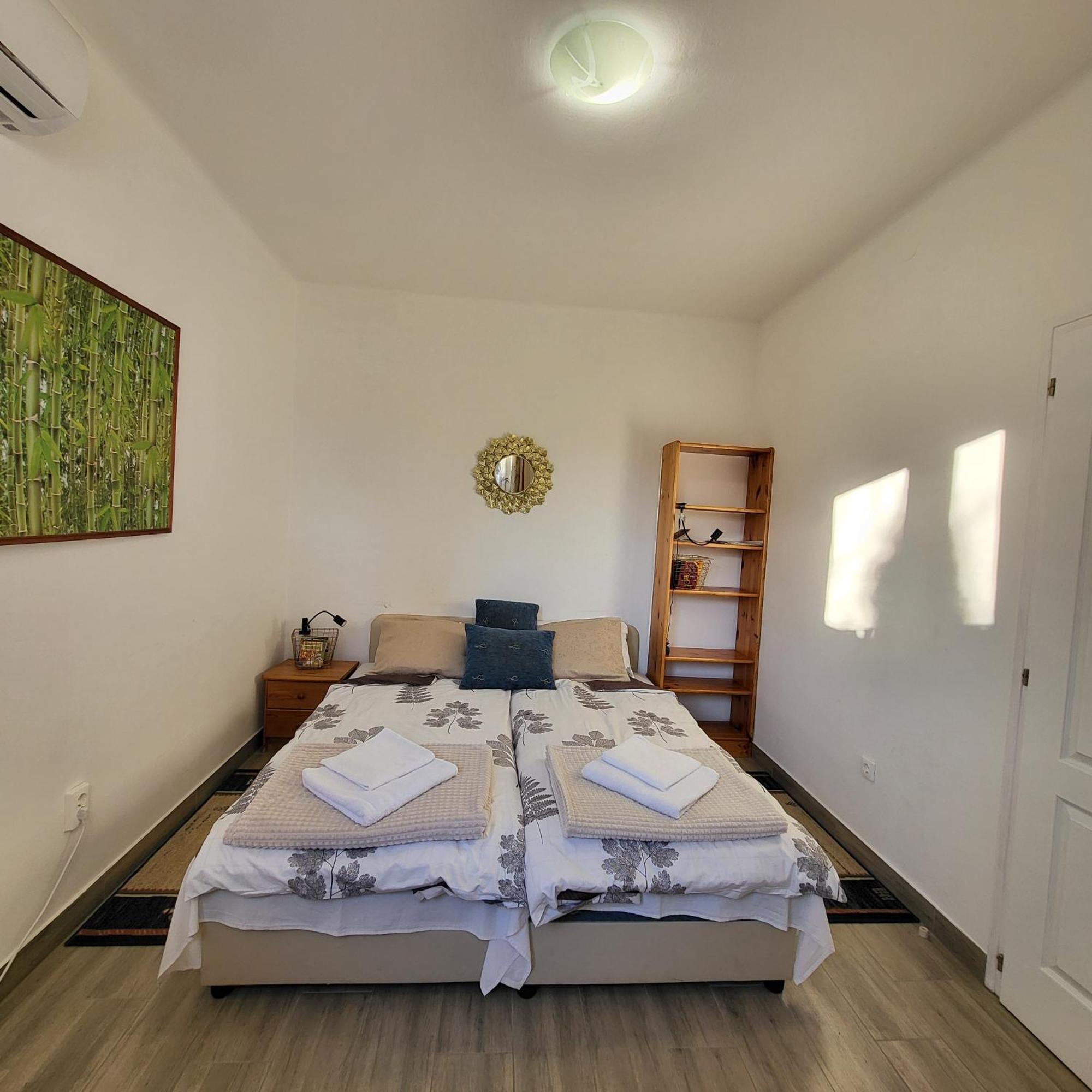 Renata Apartman Nyiregyhaza Exterior photo