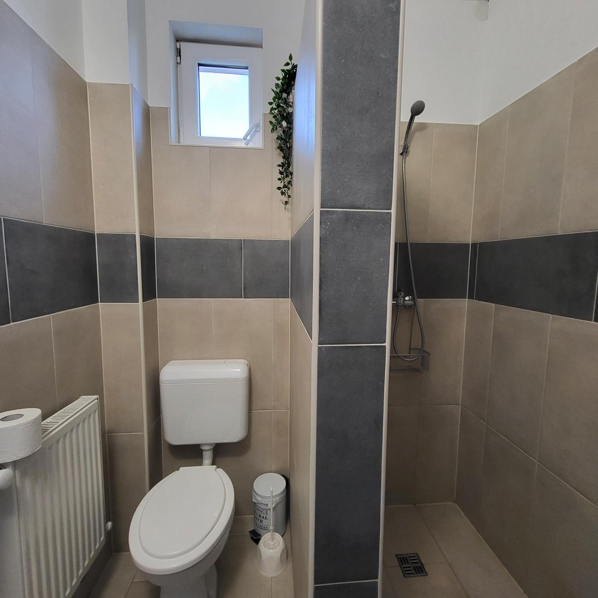 Renata Apartman Nyiregyhaza Exterior photo